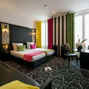 **** Hotel Peyris Opera França