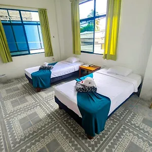  Albergue Gardner Equador